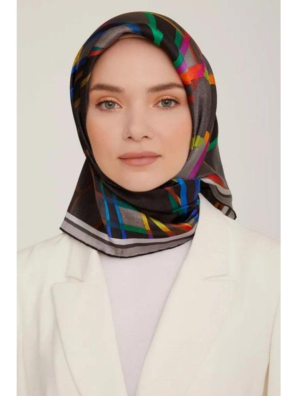 Armine Nostalji Sura İpek Eşarp 8843-07