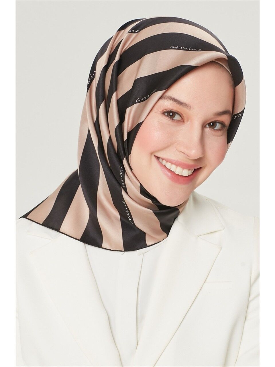 Armine Nostalji Sura İpek Eşarp 8504-03