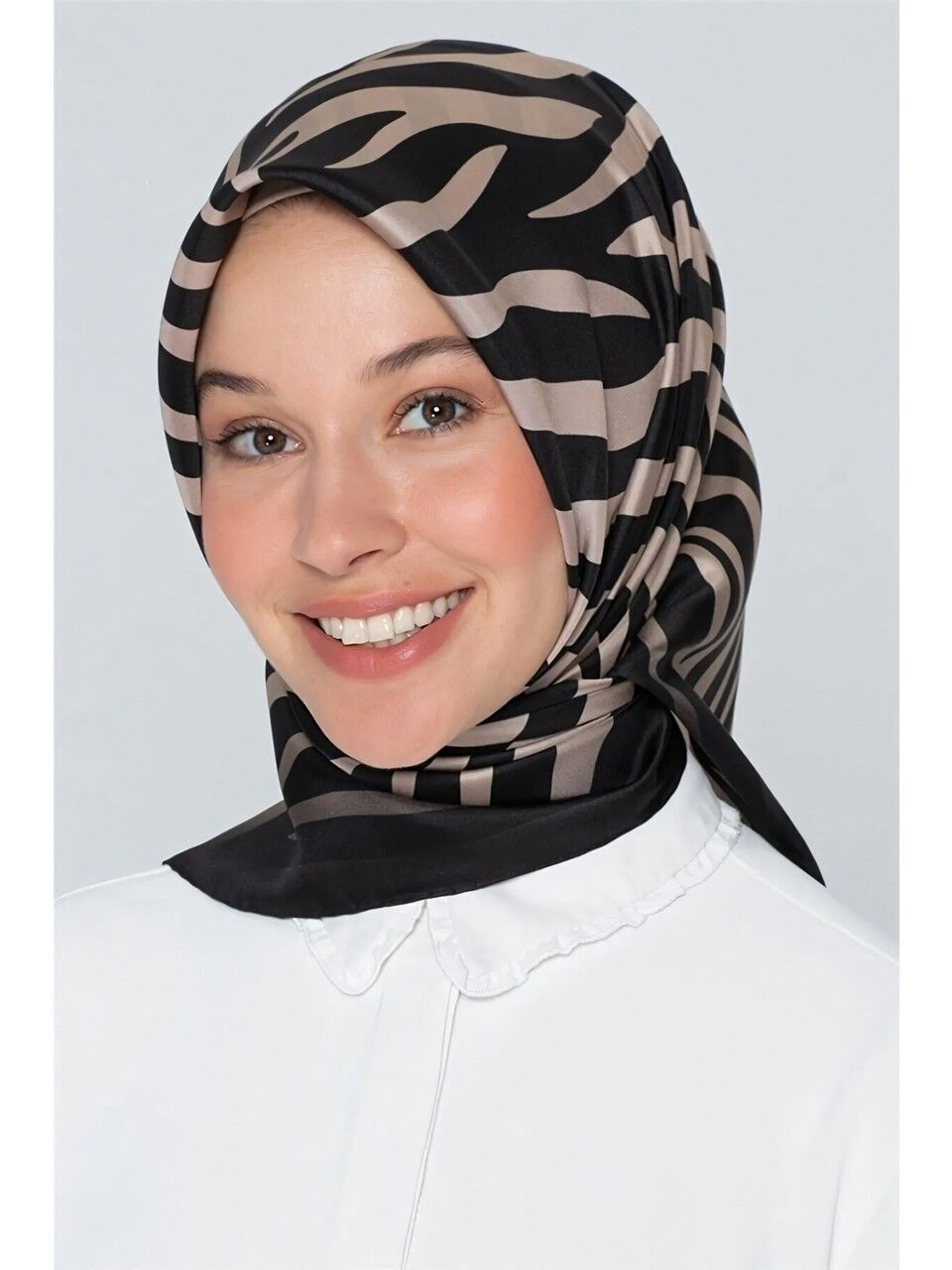 Armine Nostalji Sura İpek Eşarp 8274-02