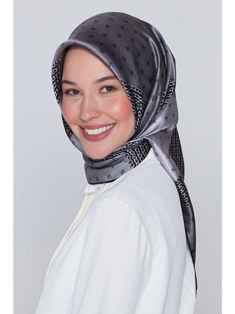Armine Nostalji Twill İpek Eşarp 8113-08