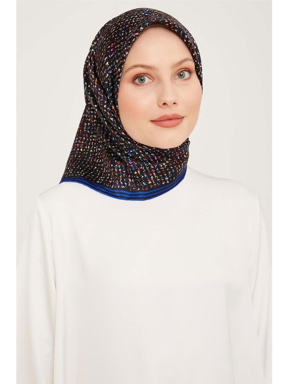 Armine Nostalji Sura İpek Eşarp 9013-07