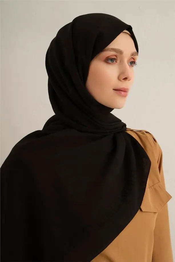 Armine Pamora Dama Çerçeve Şal 2 Siyah 01