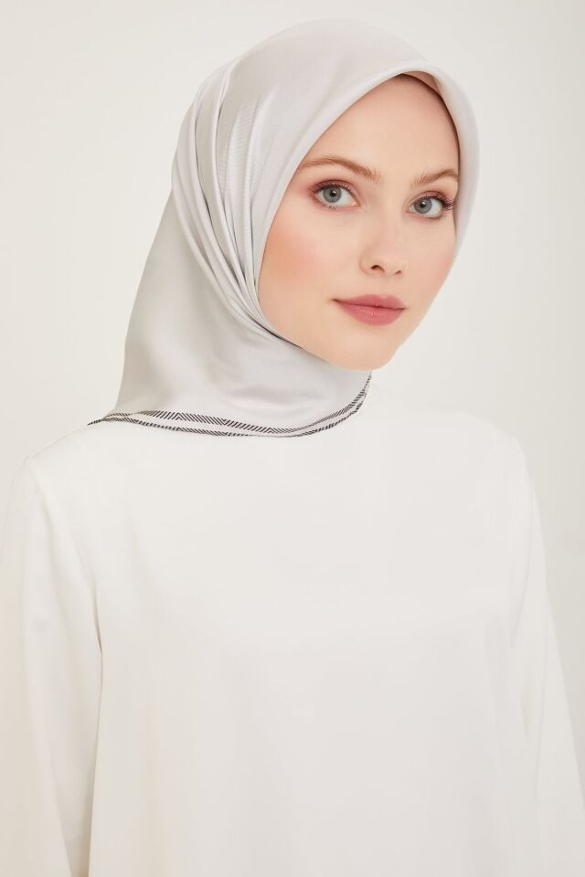 Belli Twill İpek Eşarp 4009-10