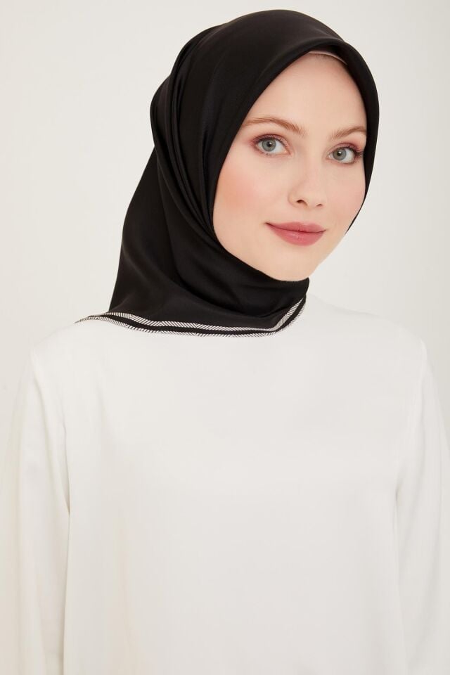 Belli Twill İpek Eşarp 4009-11