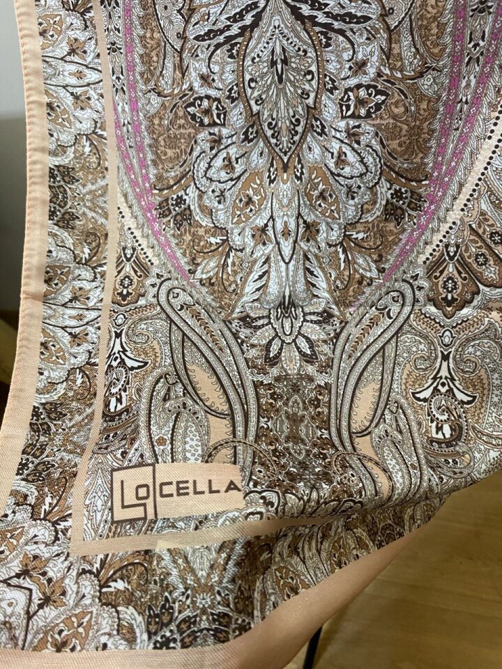 Locella Şal 18